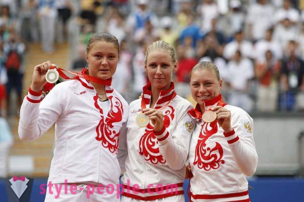 Elena Dementieva: mga larawan, talambuhay, karera at mga kagiliw-giliw na mga katotohanan mula sa buhay ng tennis