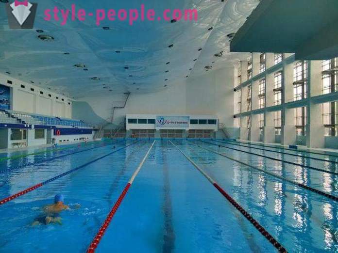 Swimming pool sa Almaty: address, mga larawan at mga review