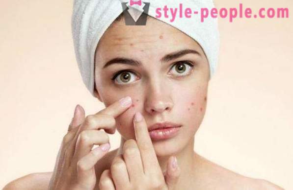 Posible bang i-wipe ang mukha ng hydrogen peroxide? Hydrogen peroxide facial wrinkles, acne at edad spots