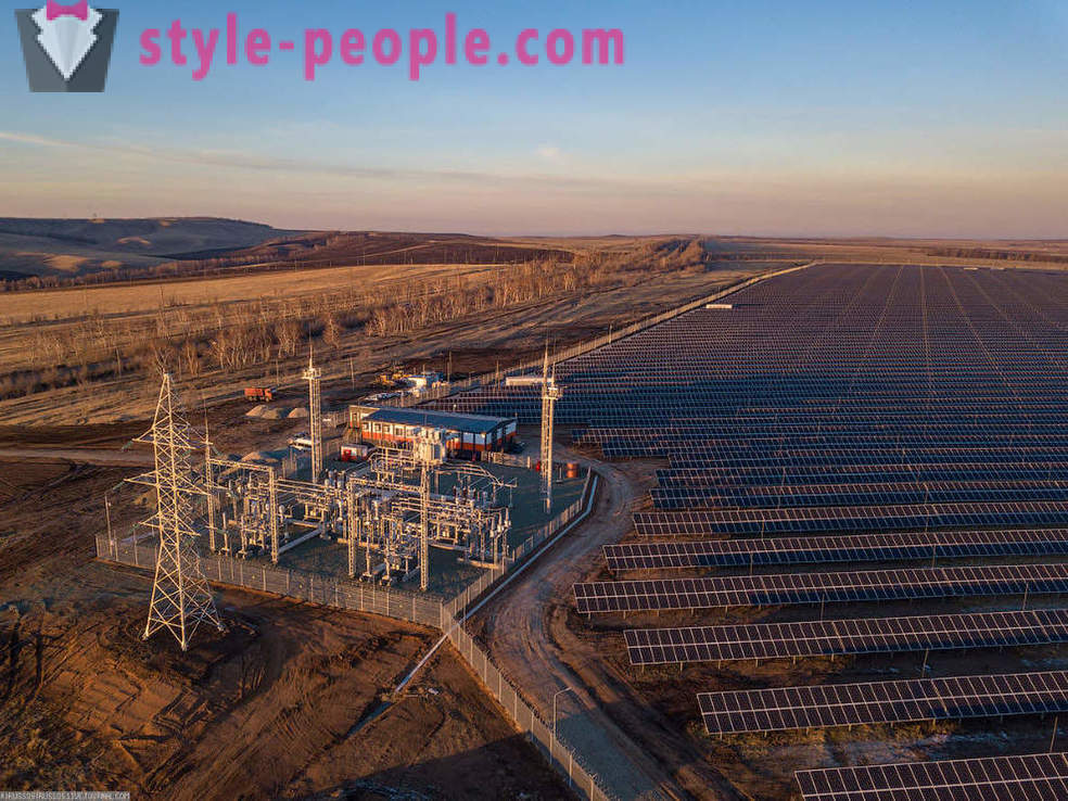 Ang pinakamalaking solar power plant sa Russia