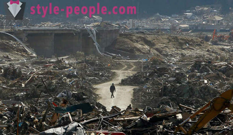 Coast ng Japan, ang tsunami napinsala noong 2011, protektado ang 12-meter wall