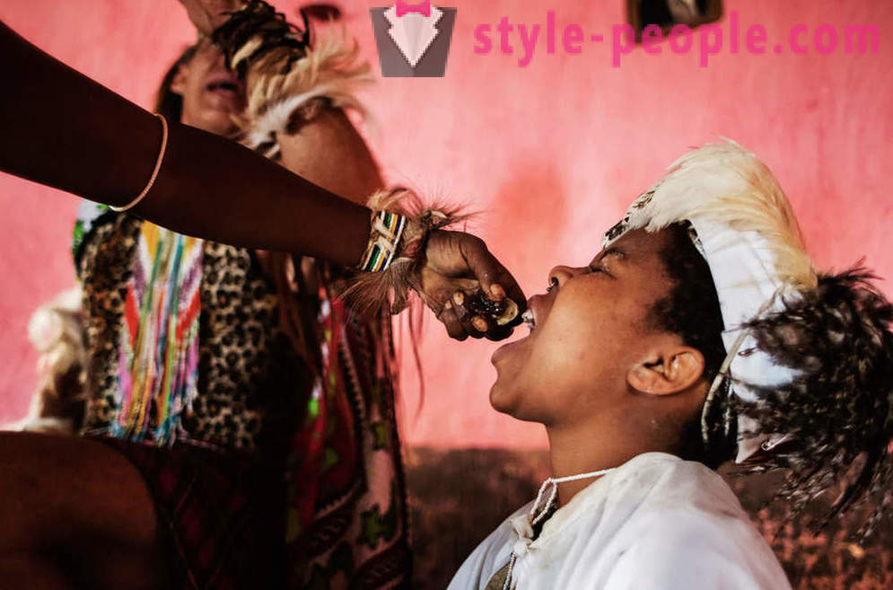 Pagsisimula rites ng mga tradisyonal na healers sa South Africa