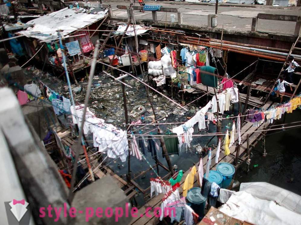 Ang slums ng Maynila pagkakita sa itaas