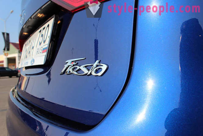 Sinusubukan naming sedan Ford Fiesta 2015 