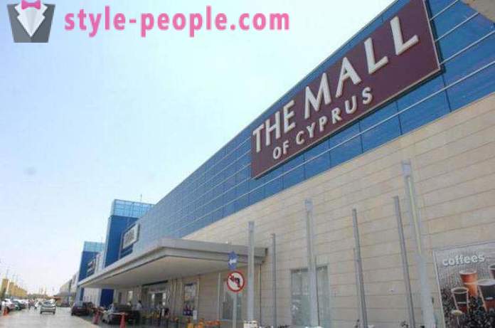 Shopping sa Cyprus. Tindahan, shopping malls, boutiques at mga merkado